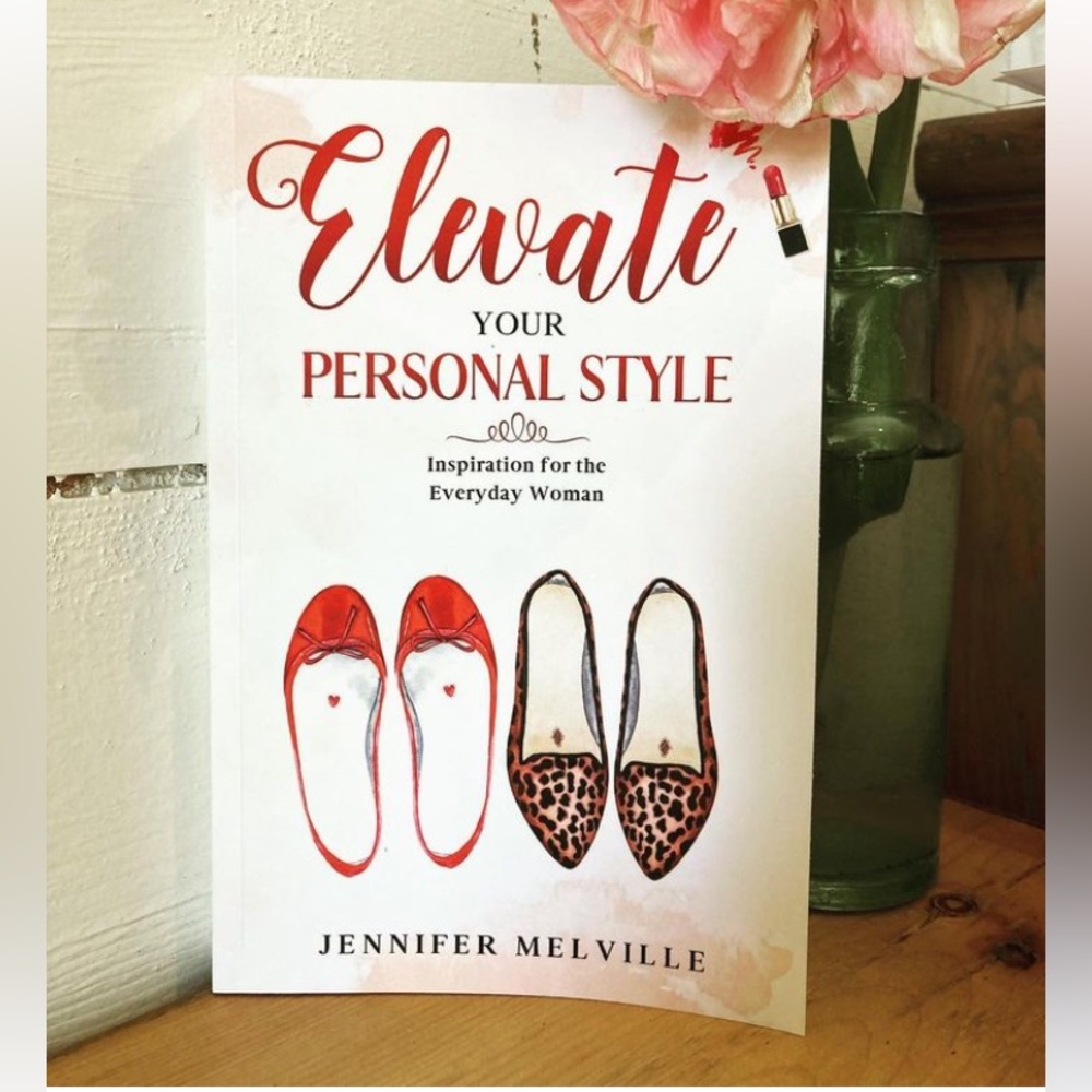 📕Signed copy of my book “Elevate Your Personal Style”